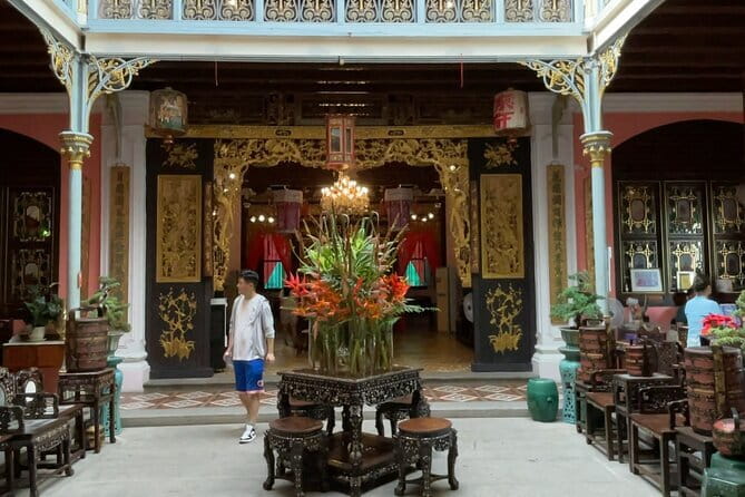 6 Hours Enchanting Exploration in Penang - Khoo Kongsi and Chinese clan architecture