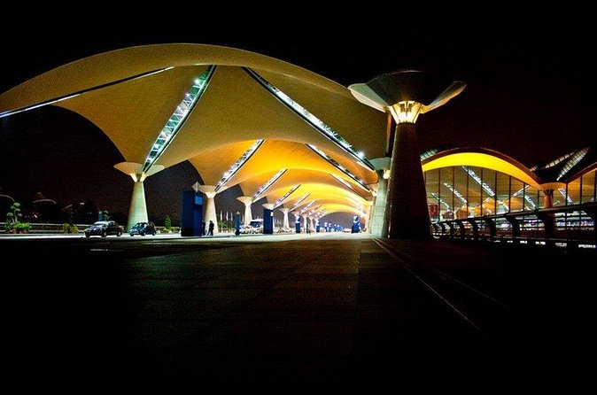 Airport Pickup / Drop off KLIA & KLIA 2 - The ride itself and what you will not get