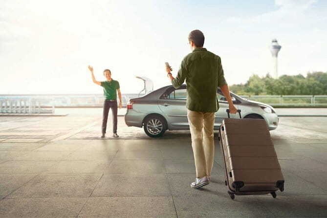 AVANI Sepang Goldcoast Resort Hotel To Kuala Lumpur International Airport KLIA KLIA2 Transfer - A note about the meeting-point information
