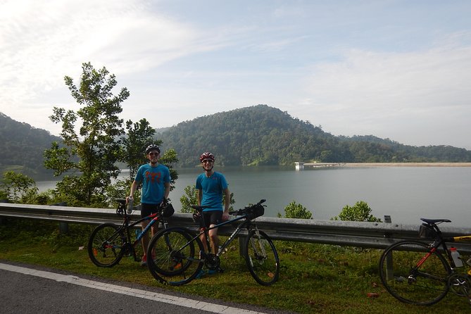 Backcountry Cycling - Breakfast in Hulu Langat before the wheels turn