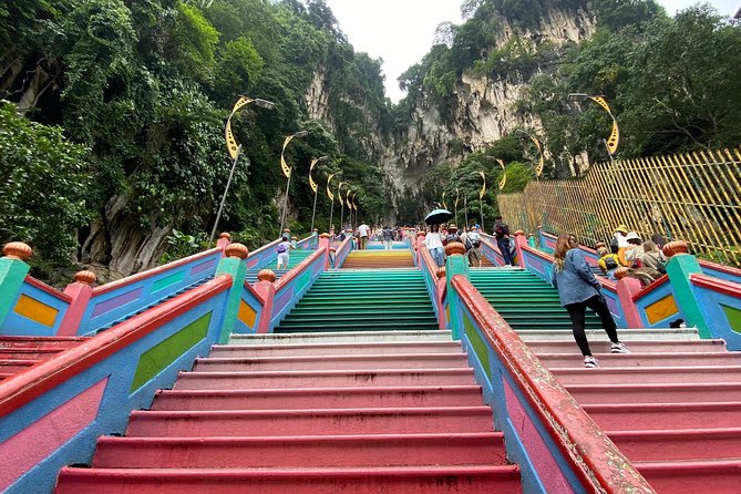 Batu Caves and Watching Fireflies in Kuala Selangor - From Kuala Lumpur to two very different worlds