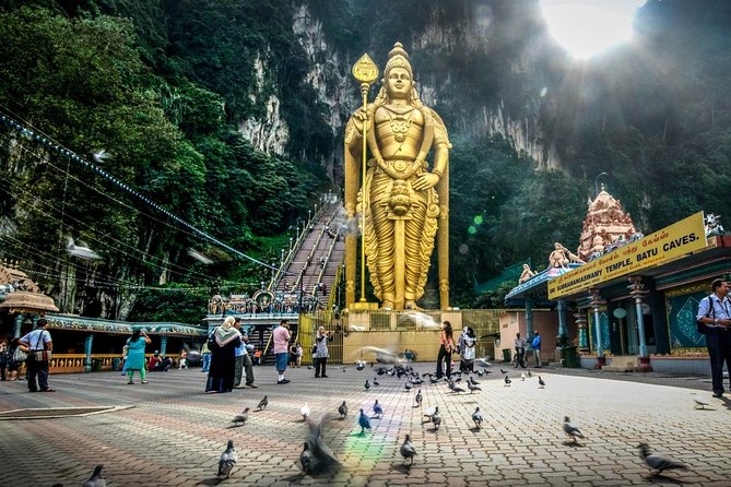 Batu Caves & Malaysian Handicraft Tour: Pewter & Batik Experience - Group size, transport, and timing