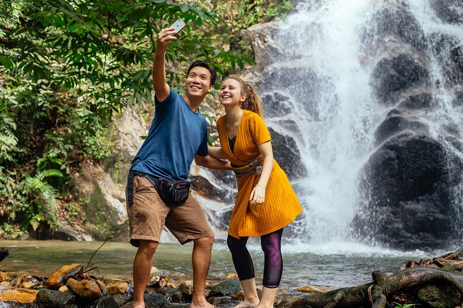 Batu Caves Private Tour with Pick-up from Kuala Lumpur - Lunch with nasi lemak