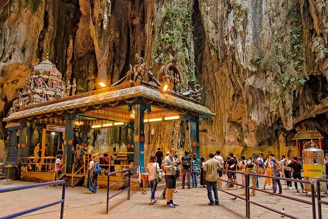 Batu Caves, Royal Selangor Pewter and Batik Factory Tour - The drive adds Kuala Lumpur context