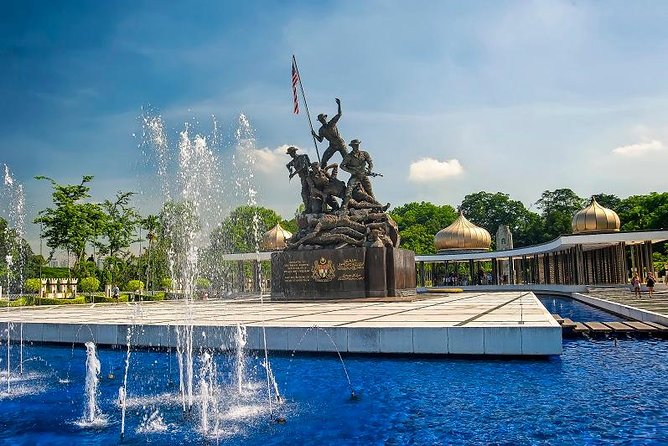 Best of Kuala Lumpur City Tour Including National Museum and National Monument - National Monument and its independence story