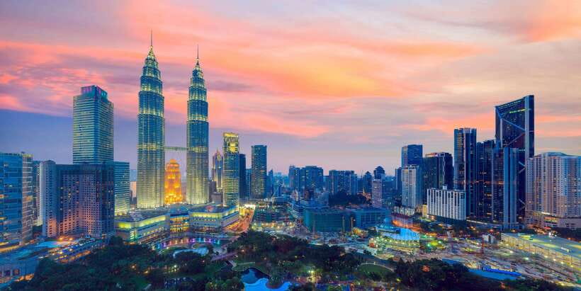 Best of Kuala Lumpur Tour with Twin Tower Entry - One day from Batu Caves to the Petronas skyline
