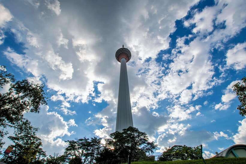 Best of Kuala Lumpur Tour with Twin Tower Entry - Chinatown, temples, markets, and local food