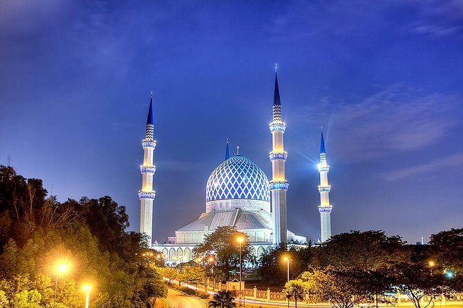 Blue Mosque And Batu Caves Tour - Two very different sides of Selangor in five hours