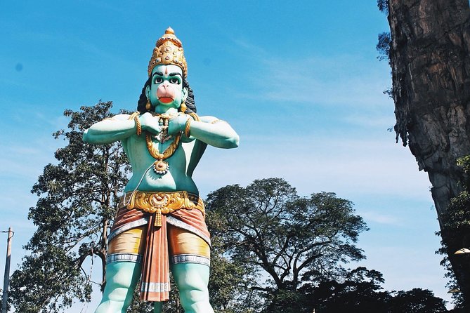 Blue Mosque And Batu Caves Tour - Batik and handicrafts at East Coast Batik