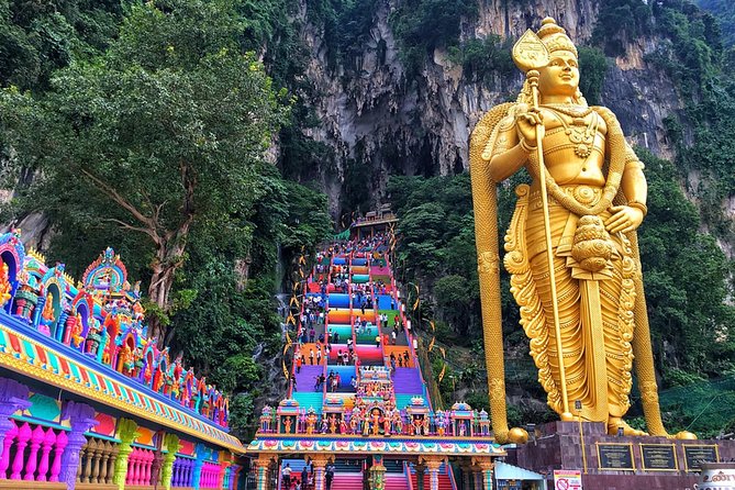Blue Mosque And Batu Caves Tour - The Blue Mosque and its 51.2-meter dome