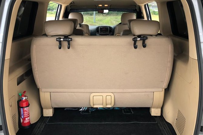 ~Chauffeur: Johor Bahru to Singapore MPV Transfer - A private border crossing from Johor Bahru to Singapore