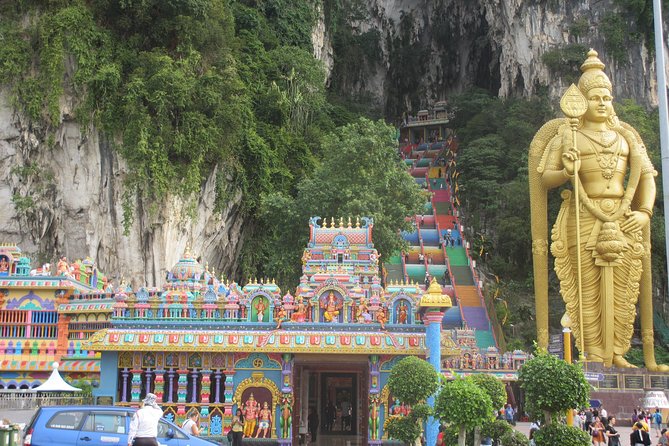 City and Batu Caves Tour - Petronas Twin Towers and the final skyline view