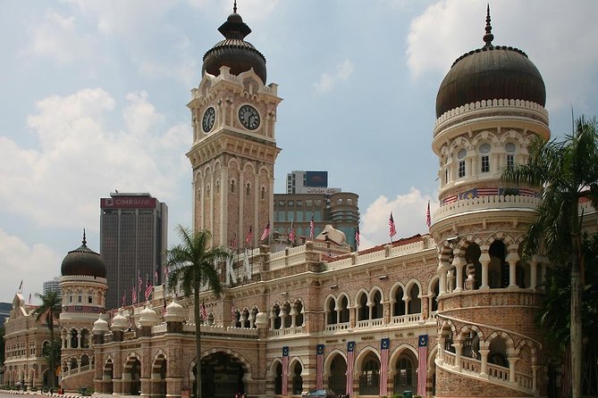 City and Batu Caves Tour - Parliament, the National Mosque, and the National Monument