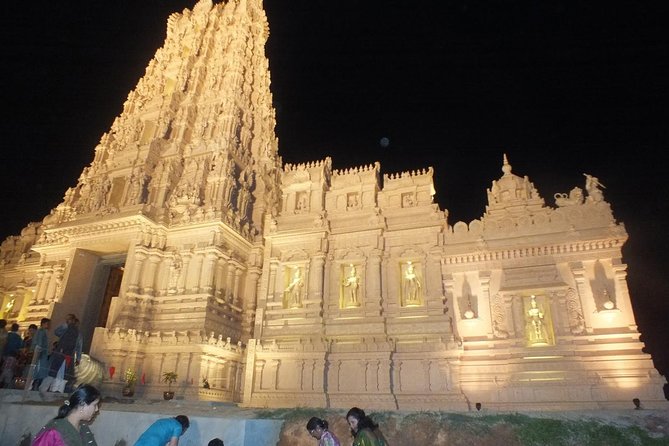 City Tour with Batu Cave and Fireflies Tour - Bukit Melawati and the road out of the city