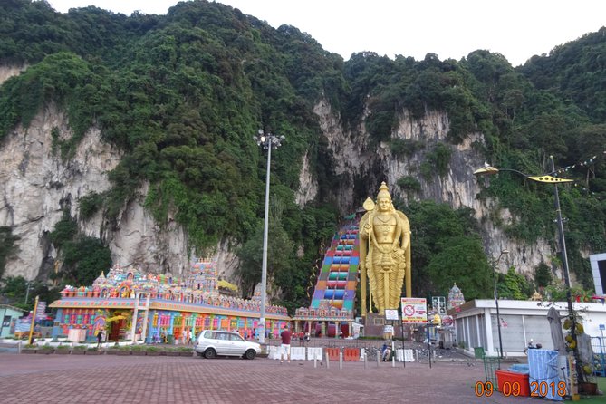 Day Tour Kuala Lumpur City, Batu Caves, Little India, Chinatown - Jamek Mosque at the meeting of two rivers