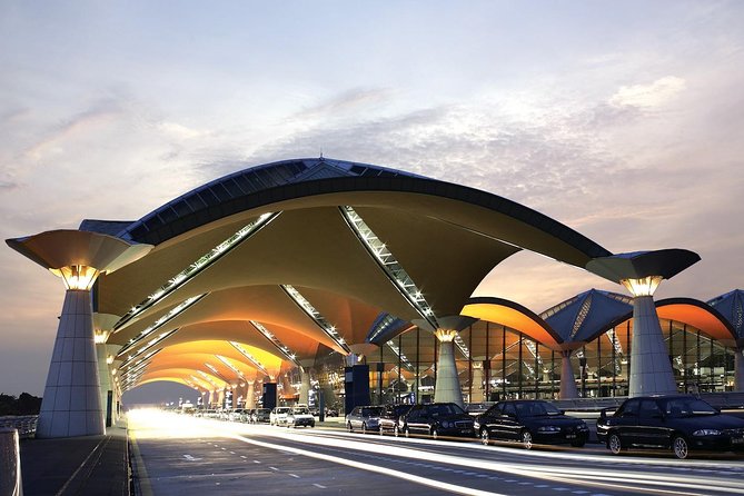 Departure Transfer : Kuala Lumpur International Airport - Private or shared: which option fits you?