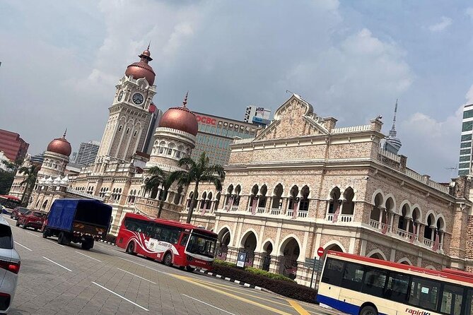 Exclusive Half Day Batu Caves and Private City Tour Kuala Lumpur - Central Market for souvenirs and local crafts