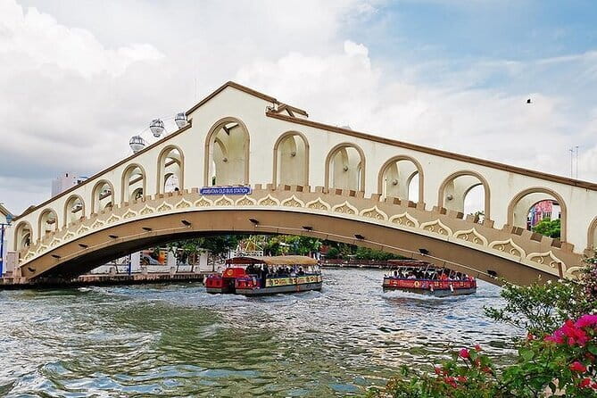 Exclusive Malacca Private Tour - Stadthuys and the Dutch chapter