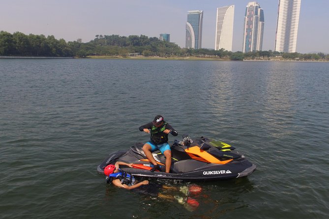 Flyboard Experience - SINGLE (30mins flight) - Flying above the water in Putrajaya