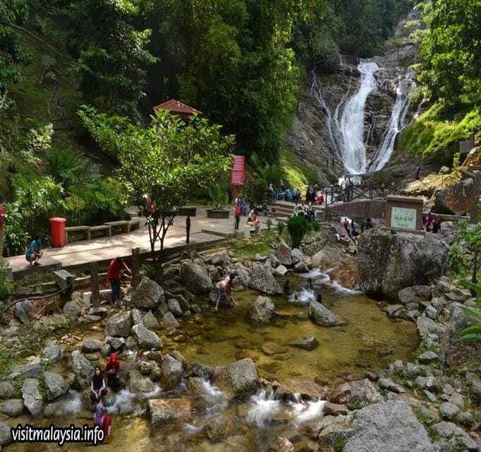 From Kuala Lumpur: Cameron Highlands Day Trip with Transfers - Bharat Tea Farm and the best views of the day