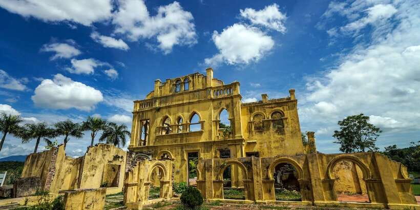 From Kuala Lumpur: Full-Day Tour to Ipoh - Gunung Lang, lake views, and a change of scenery