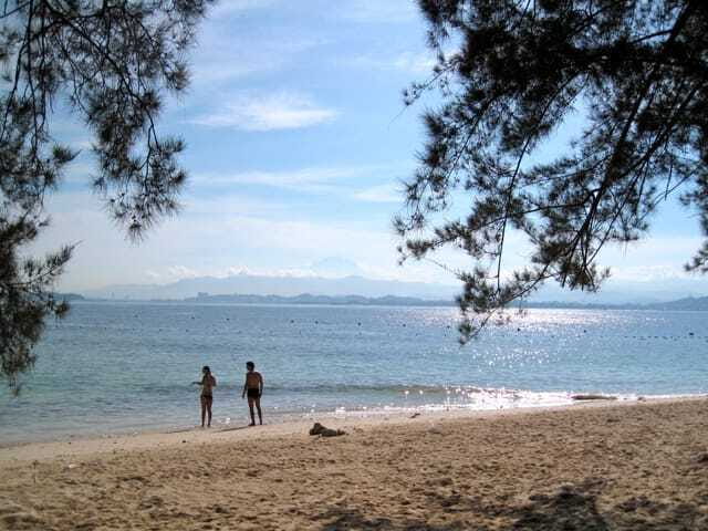 Full-Day Guided Snorkeling Tour from Kota Kinabalu - Booking advice for a reef day near Kota Kinabalu