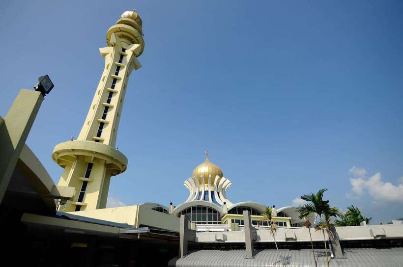 FullDay Pulau Penang Exploration Tour - Penang Street Art and Chowrasta Market show daily George Town
