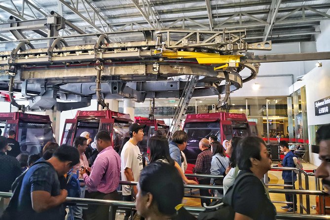 Genting Highland & Batu Cave Guided Day Tour (SIC/Shared Tour) - Guides, drivers, and the shared vehicle
