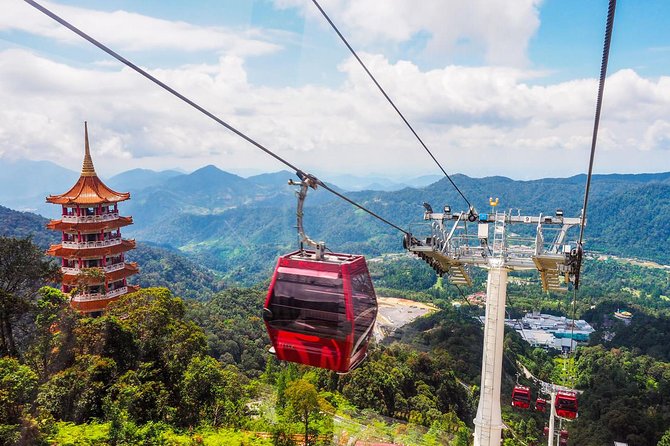 Genting Highlands & Batu Caves Day Tour + Chin Swee Temple - Awana SkyWay: the best transition of the day