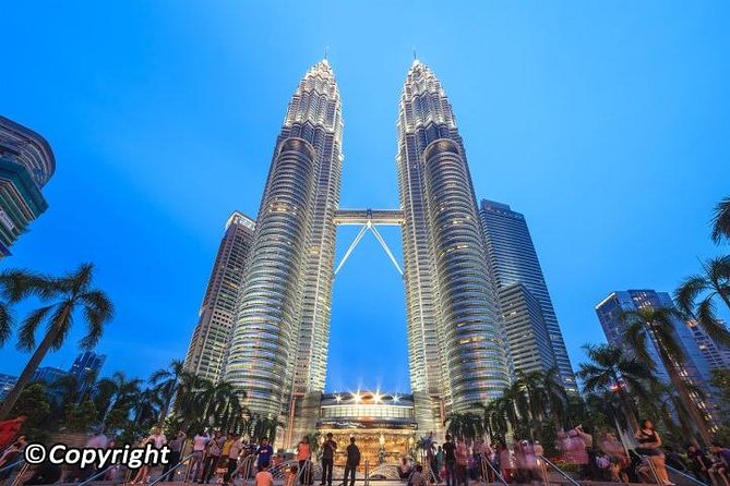 Half Day City Tour ( 4 hours ) - Photographing the National Palace