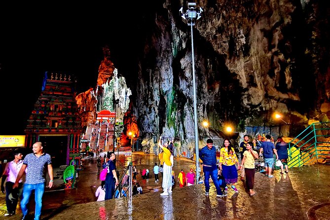 Half Day Cultural And Batu Caves Tour in Kuala Lumpur - Batu Caves makes the strongest first impression