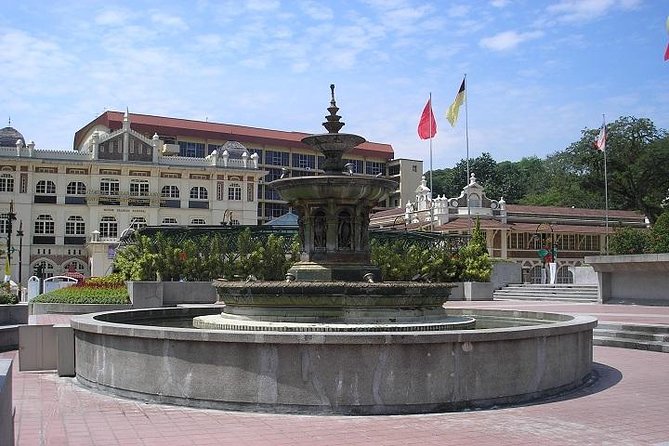 Half-Day Private Kuala Lumpur City Tour - Istana Negara and the National Monument: grand views, short visits