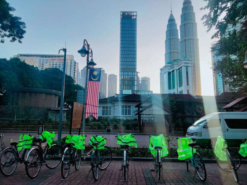 Hidden Kuala Lumpur: 4-Hour Bike Tour - Starting near Kuala Lumpur City Gallery