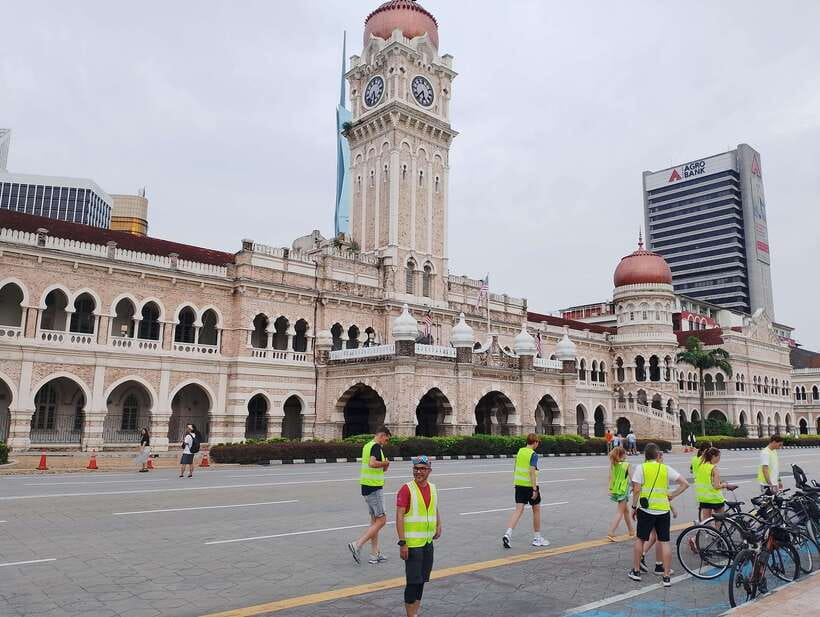 Hidden Kuala Lumpur: 4-Hour Bike Tour - Teh Tarik and a possible bread-making stop