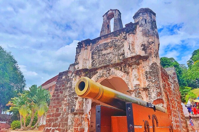 Historical Malacca Day Tour from Kuala Lumpur (Private Tour) - Peranakan lunch and local flavor