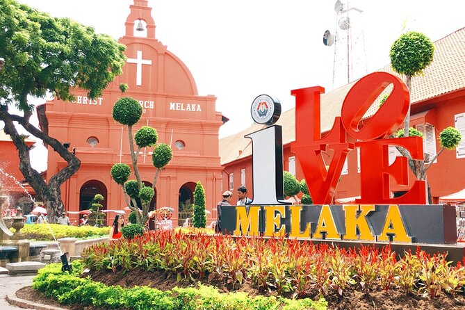 Historical Malacca Day Tour with Lunch from Kuala Lumpur - Dutch Square and the red heart of the city