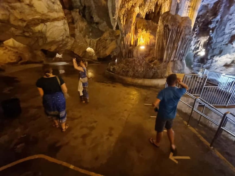 Ipoh Cave Temples Tours - Breakfast, snacks, fish, and local food