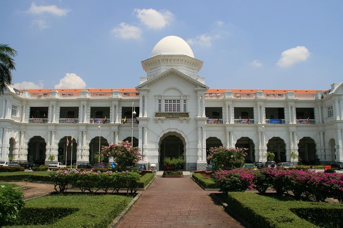 Ipoh Heritage & Orang Utan Island Day Tour from Kuala Lumpur - Concubine Lane and the changing old town