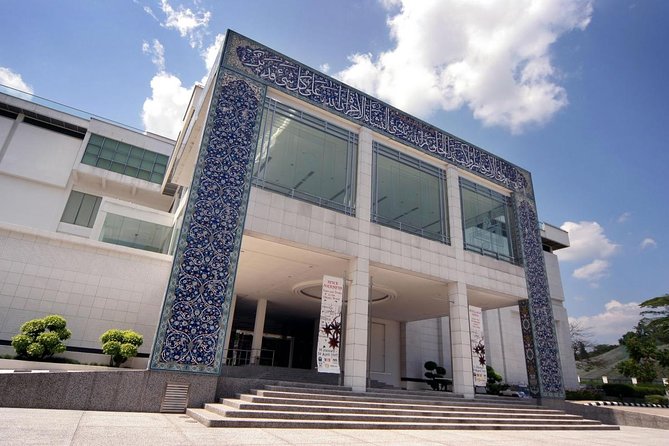 Islamic Arts Museum Admission with Kuala Lumpur Famous Landmarks - Why this route works in Kuala Lumpur