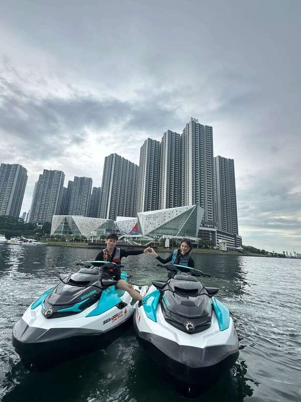 Johor Bahru : Seadoo JetSki 30mins Self Ride Tour(Single) - Reaching R&F Mall and turning back