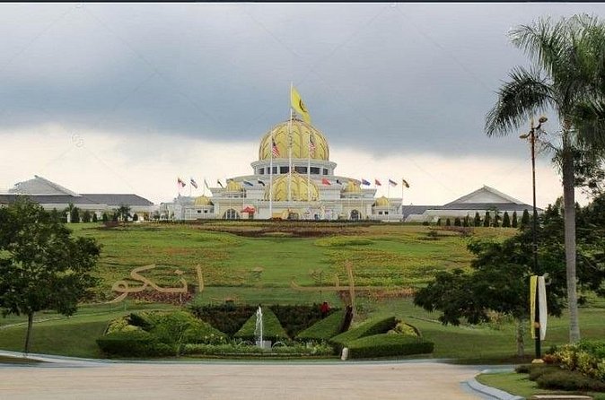 KL City Highlights in half a day - Merdeka Square and the story of independence