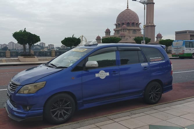 KLIA Airport Transfer-Pick Up/Drop Off Around 80km - From Kuala Lumpur to KLIA before a flight