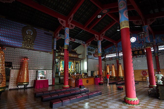 Kota Kinabalu City Tour Cultural & Heritage Tour with Lunch - Puh Toh Tze Temple: a quieter half hour