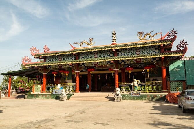 Kota Kinabalu Half Day City Tour with Professional Tour Guide - Is $94 a fair price for three hours?