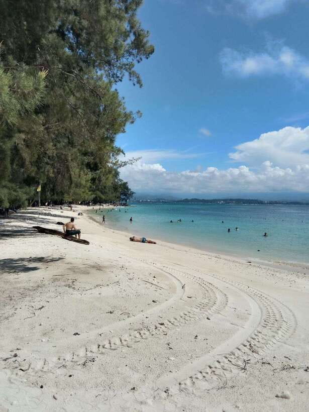 Kota Kinabalu: Manukan & Sapi Islands Snorkeling with Lunch - Why these islands make an easy day from Kota Kinabalu