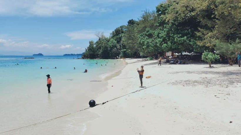 Kota Kinabalu: Twin Island Day Trip Tour ( Sapi & Manukan ) - A fast crossing from Kota Kinabalu