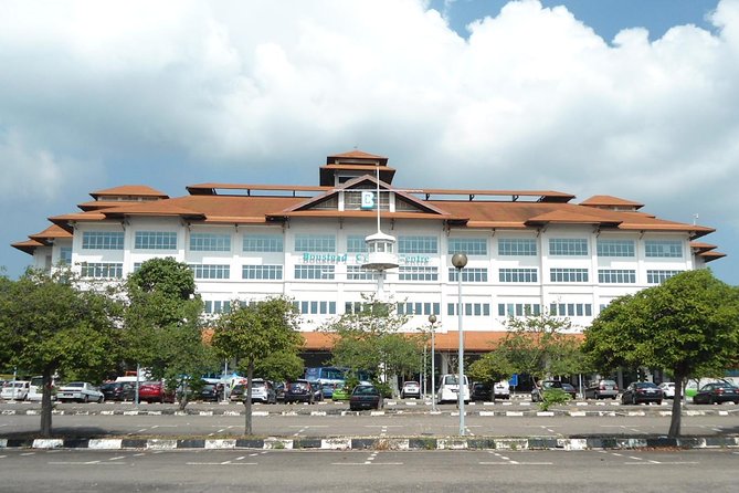 Kuala Lumpur (17 Attractions) Sightseeing Tour from Port Klang - Thean Hou Temple and Sri Maha Mariamman Temple