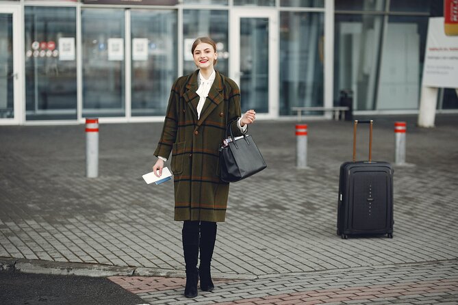 Kuala Lumpur Airport Transfer to Kuala Lumpur City - Private service and group value