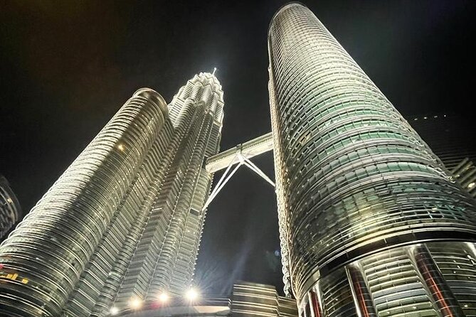 Kuala Lumpur Airport Transit Tour - Petronas Towers and KL Tower: Two Different City Views