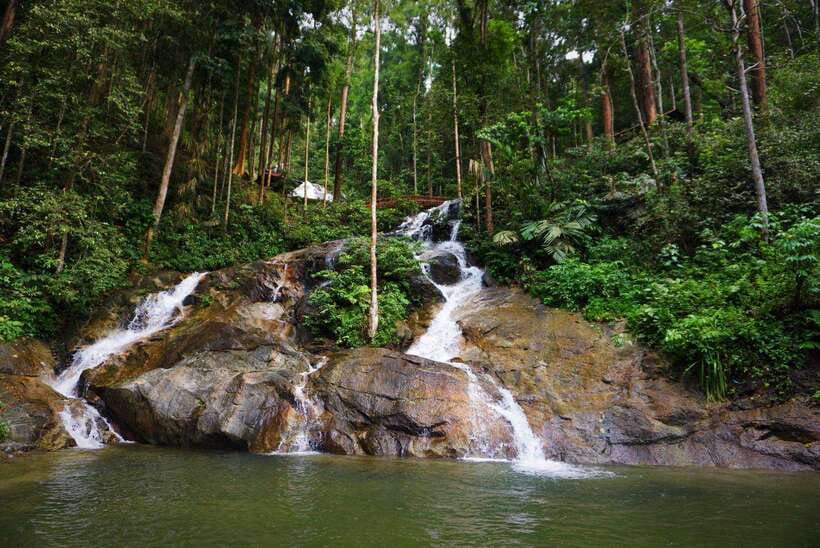 Kuala Lumpur: Batu Caves, Ramayana Caves & Kanching Falls - Three major sights in five practical hours
